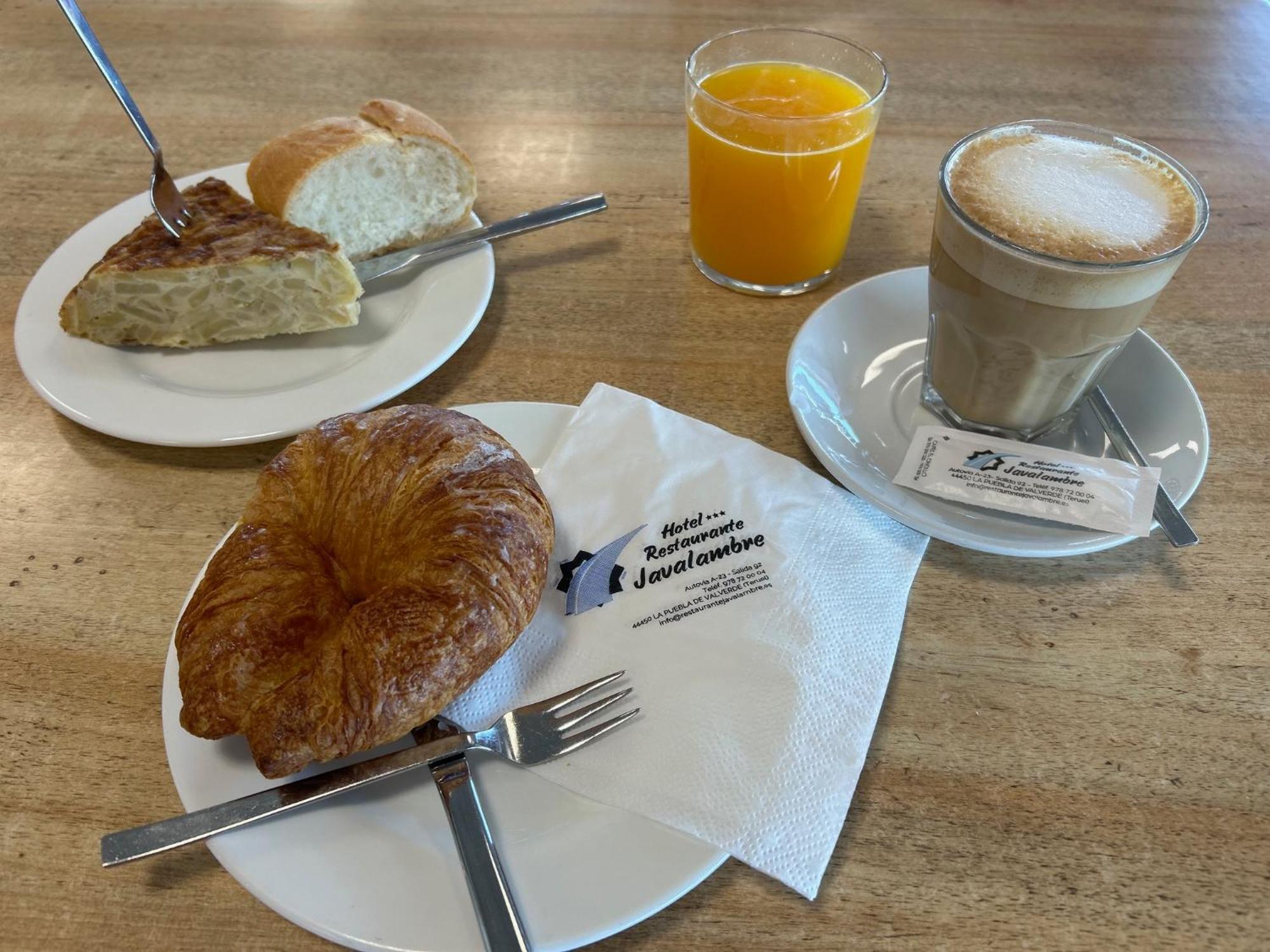 Hotel Javalambre 라 푸에블라 데 발베르데 외부 사진